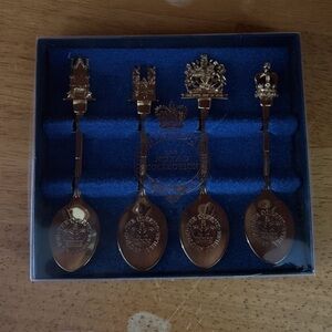 Collector's World The Queen's Golden Jubilee 22ct Gold Finish Spoon
